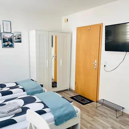 Lenastay I Nette Unterkunft I Guenstige Lage Kaiserslautern Buitenkant foto